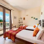 Villa Pefki